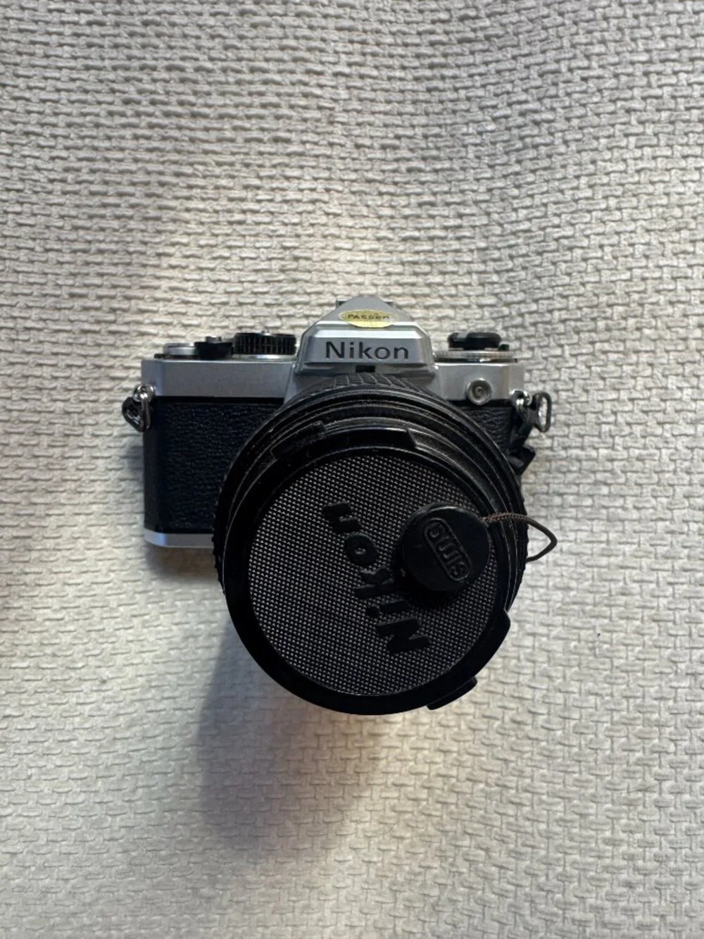 Vintage Nikon FE 35mm Film SLR Camera w/ Tokina SD 70-210mm f/4-5.6 Zoom Lens